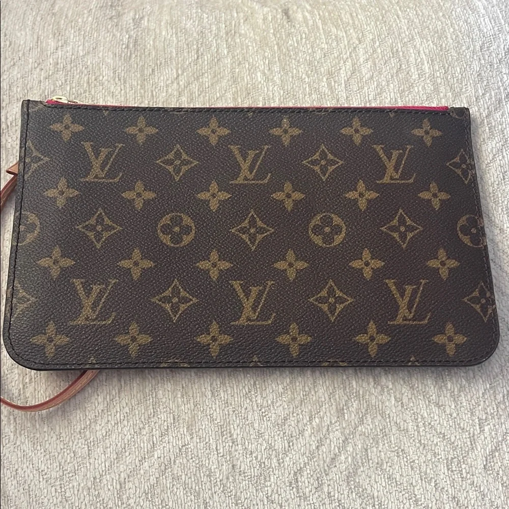 Louis Vuitton Monogram Pochette GM